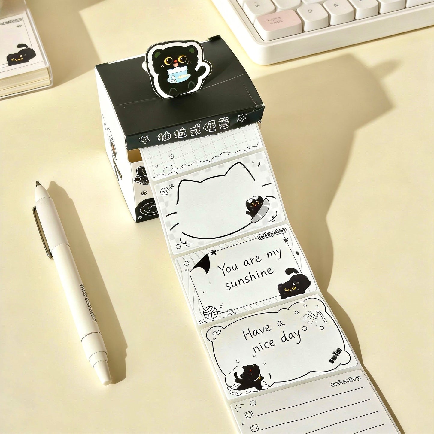 Little Black Cat Pull-Out Sticky Notes